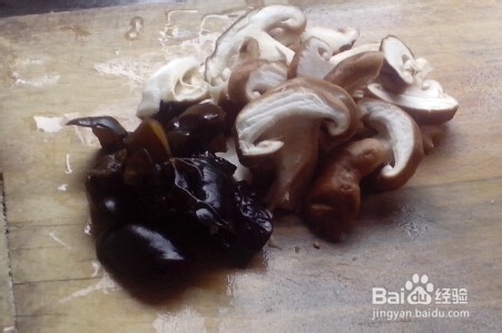 自家做菜芹菜滑肉片