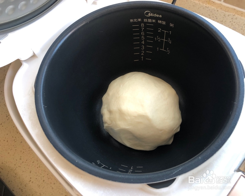 忍不住流口水的红豆馅豆渣餐包