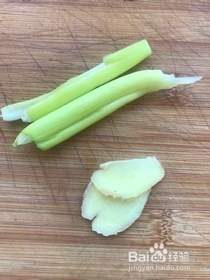 怎么做超好吃火辣年糕鸡爪