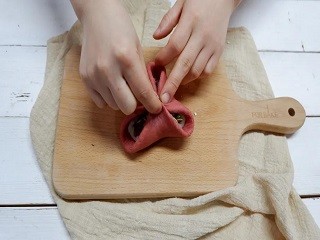 紫薯坚果拉丝软欧怎么做？