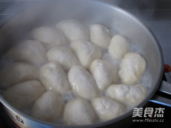 羊肉水煎包的做法