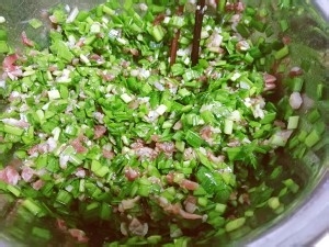 韭菜羊肉馅饺子的做法