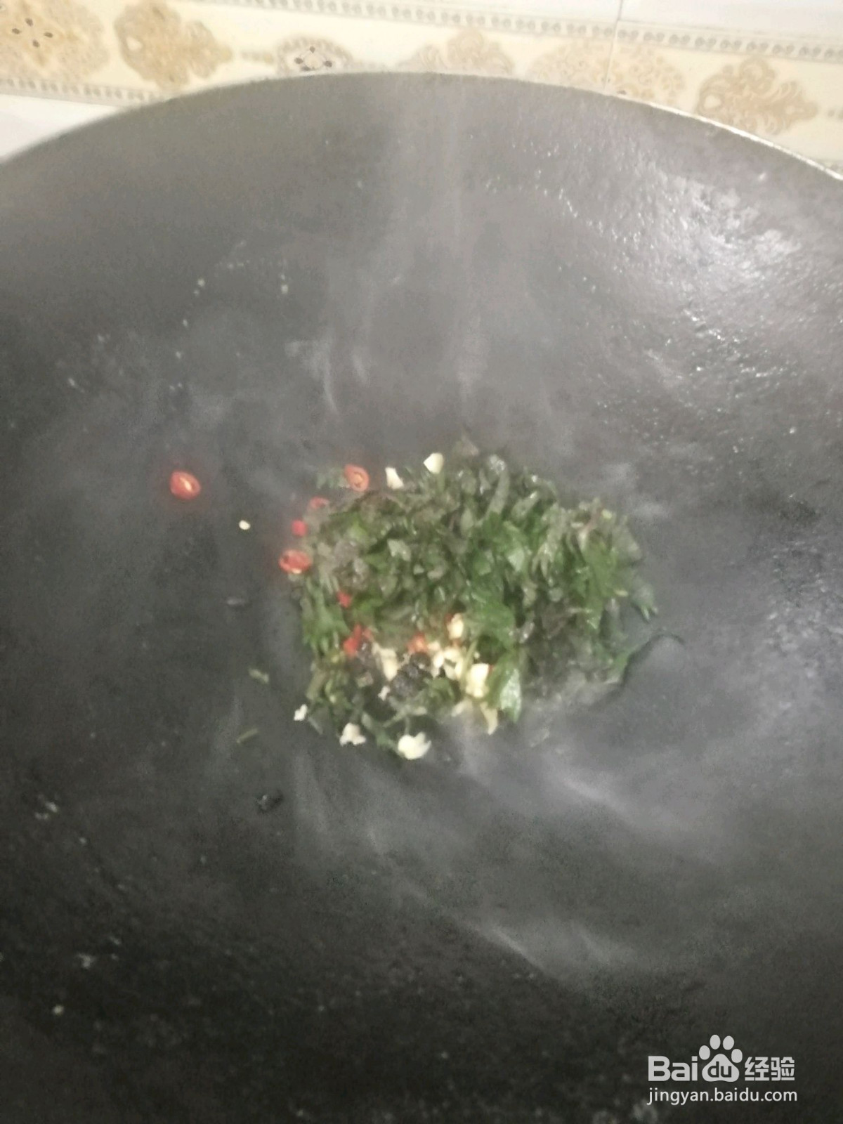 紫苏炒田螺的做法