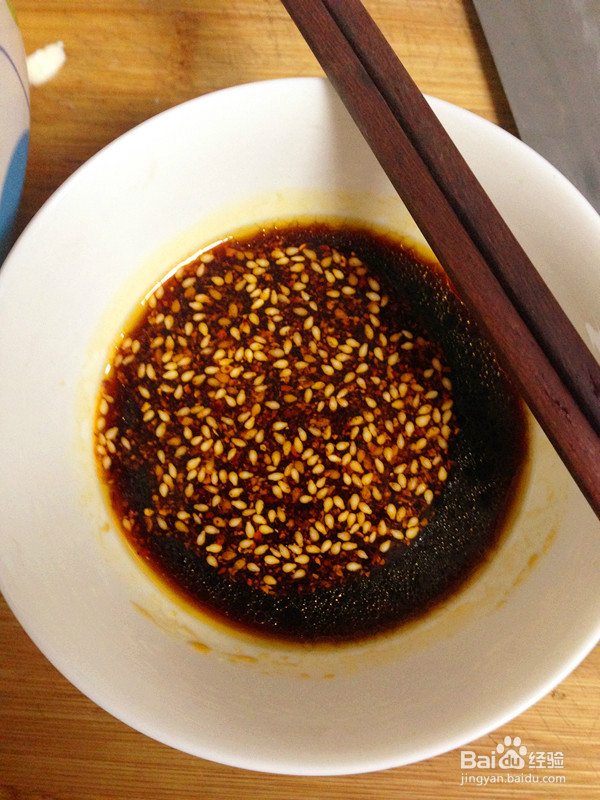 大葱芝麻拌海带的家常做法