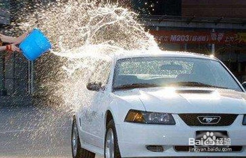 新手司机养护常识，洗车有哪些注意事项？