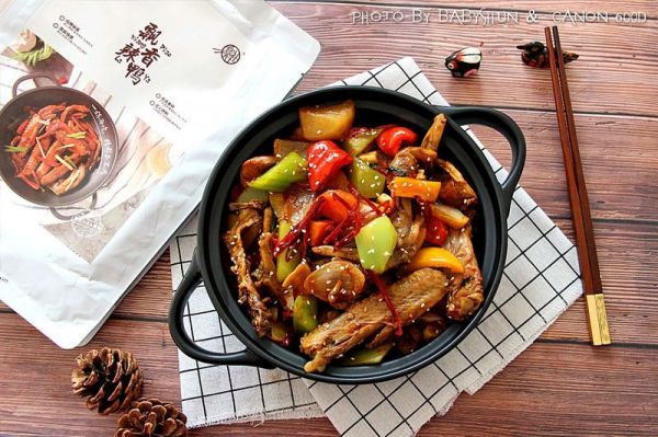 时蔬干锅辣鸭#食光社干锅鸭#