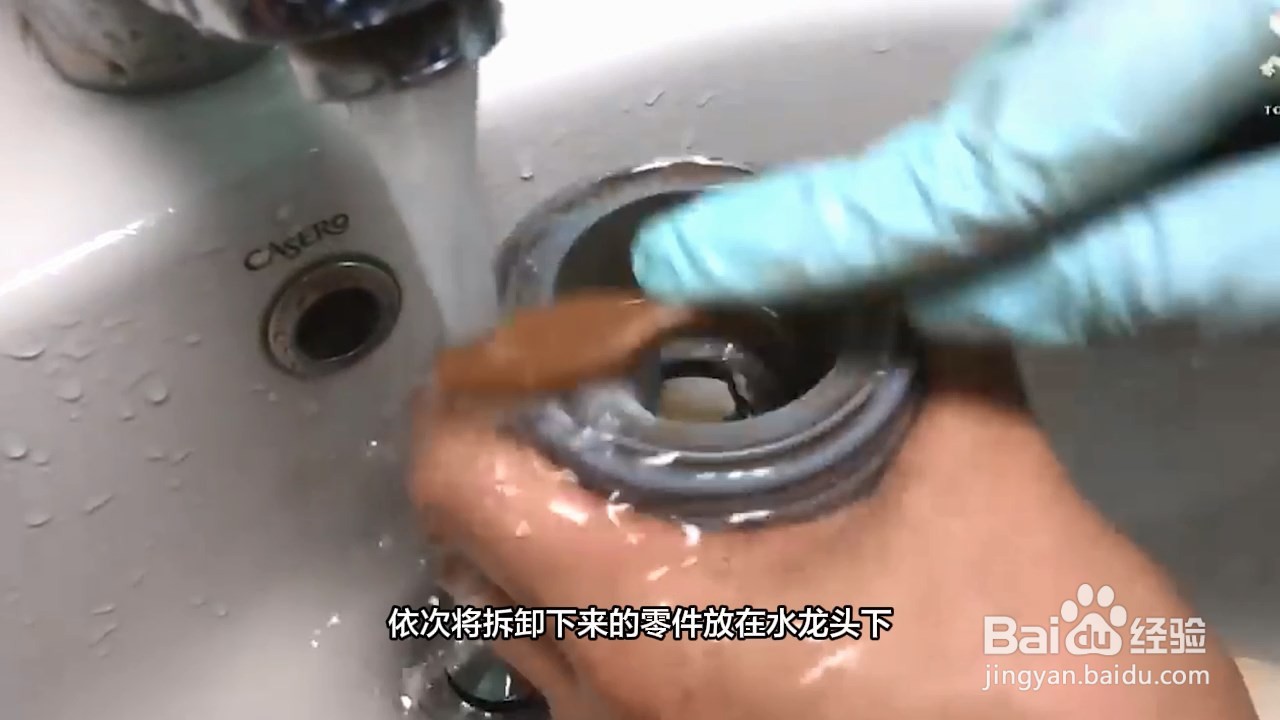 马桶冲水没劲怎么解决