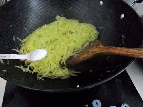 炝拌莴苣丝这样做才美味