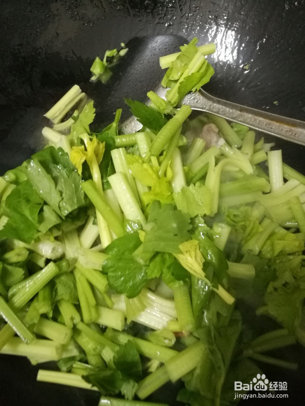 芹菜怎么做好吃--芹菜炒肉片