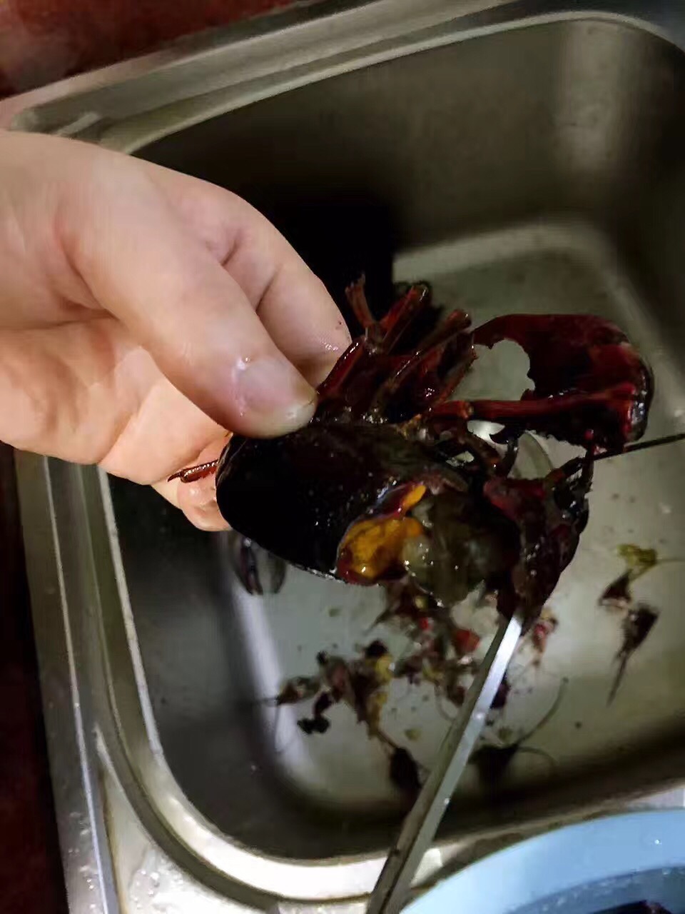 教你怎么处理小龙虾,干净又卫生