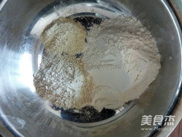 鸡肉豆角杂粮焖面