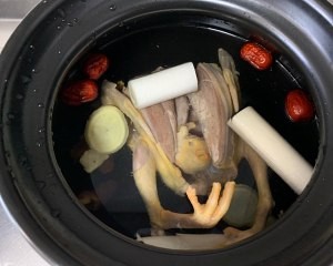 美食汤羹--滋补山药鸽子汤