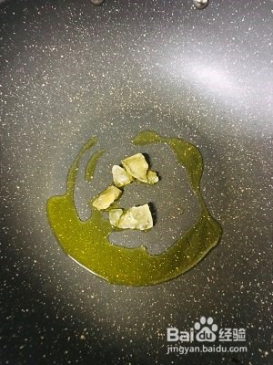 板栗烧鸡的做法