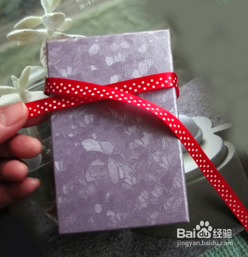 怎样点缀包装盒