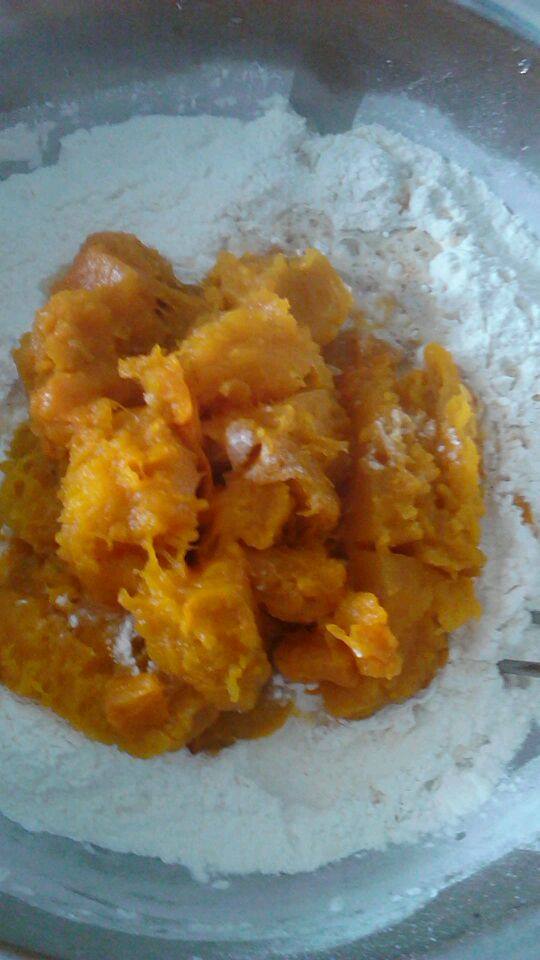 黄色玫瑰花馒头这样做才好吃