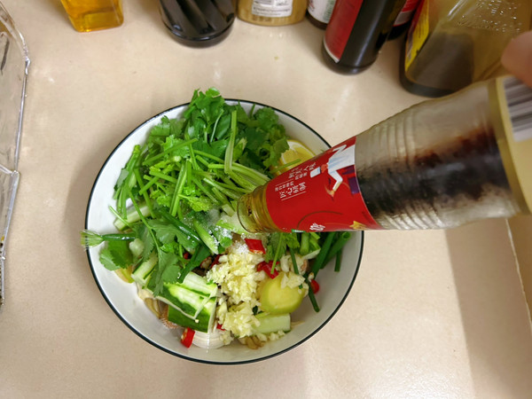 凉拌青瓜小海鲜