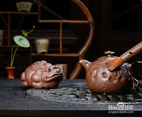 紫砂壶与盖碗茶哪个略胜一筹