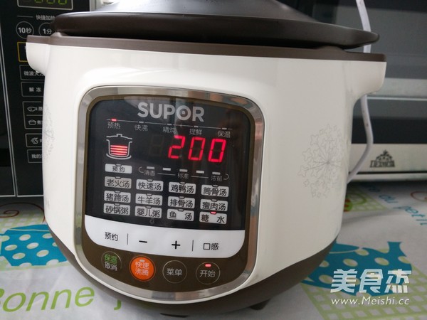 木瓜莲子银耳羹