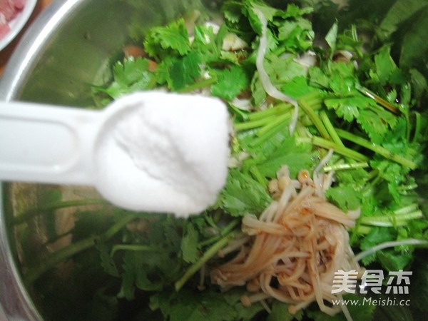 香菜拌金针菇