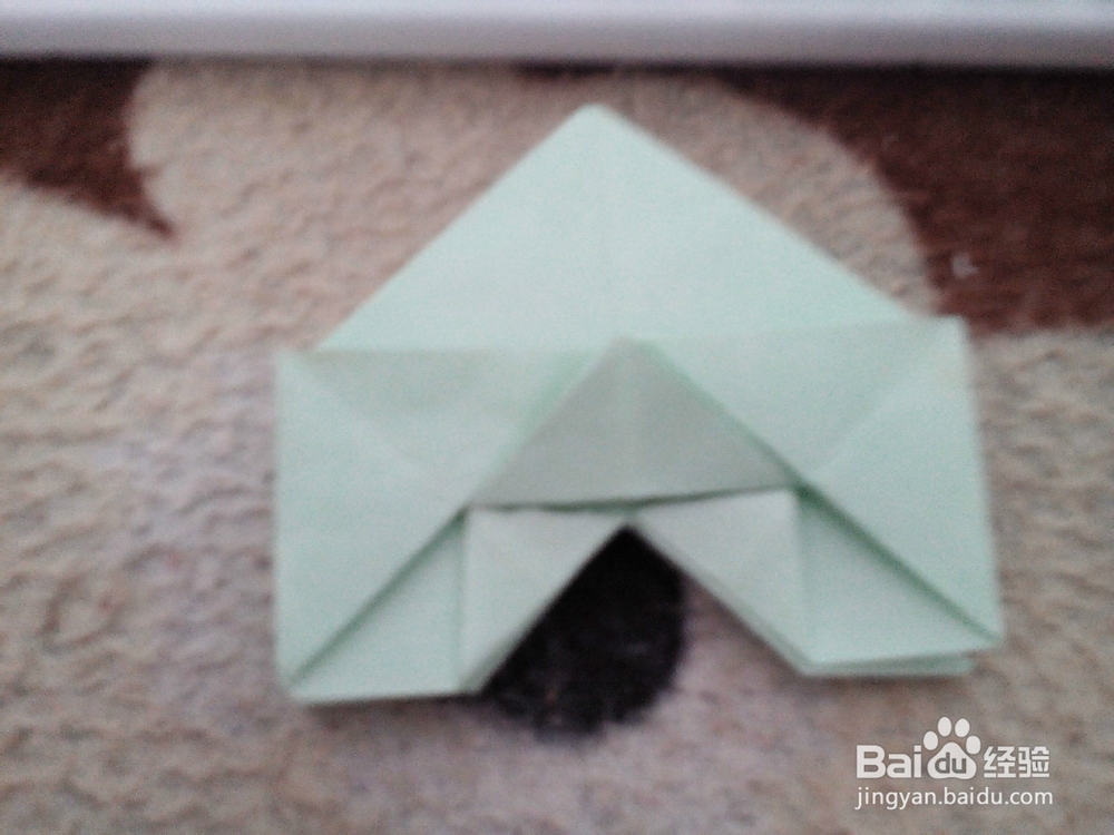 怎样用彩纸折漂亮的心形