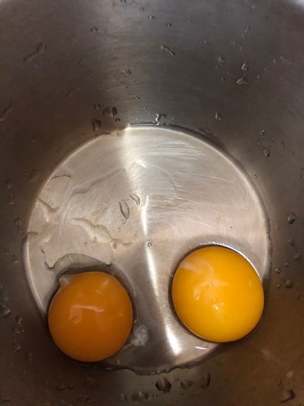 葱香肉松面包卷