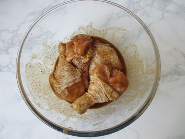 砂锅孜然烤鸡腿