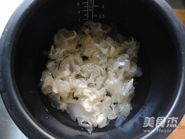 银耳紫薯羹的做法