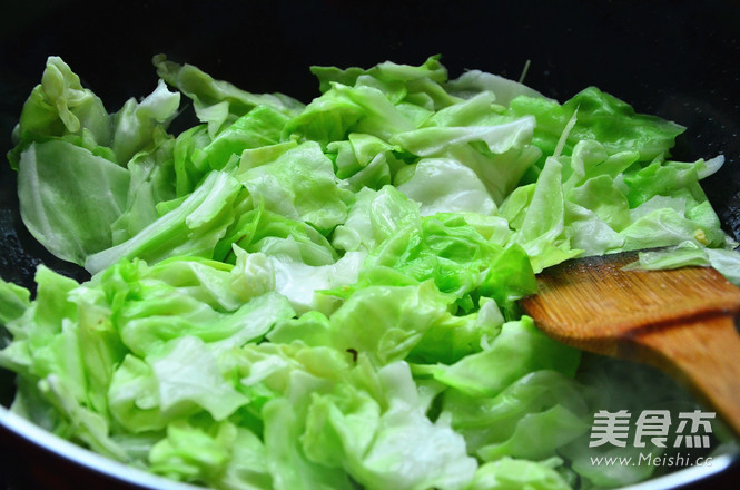 香辣卷心菜炒鸡蛋