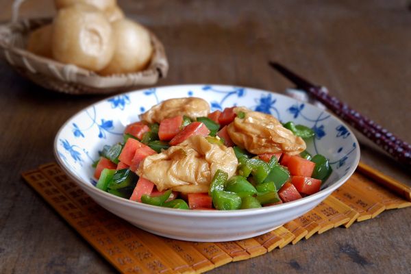 青椒火腿油面筋