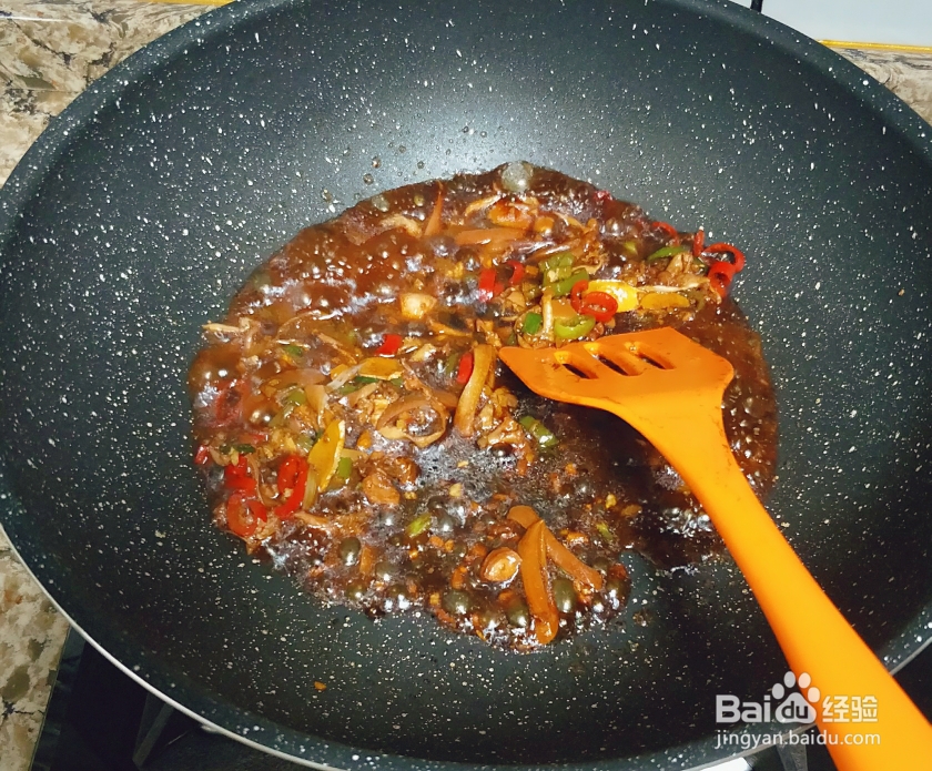自己做河蚌烧豆腐海鲜美食