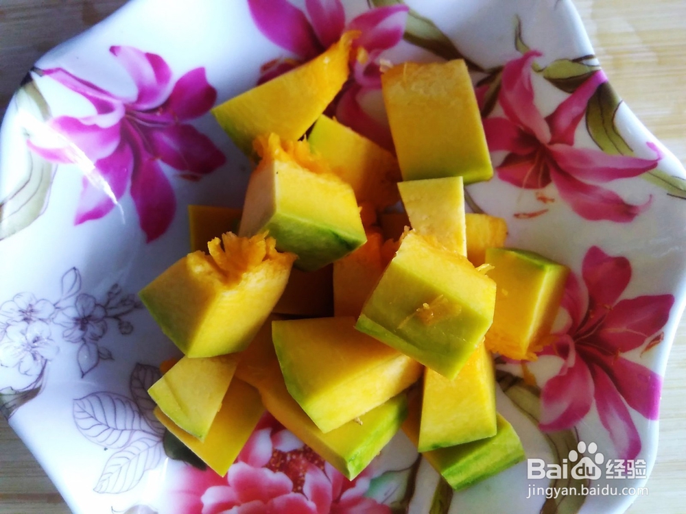 清淡健康美食，南瓜小米粥的做法