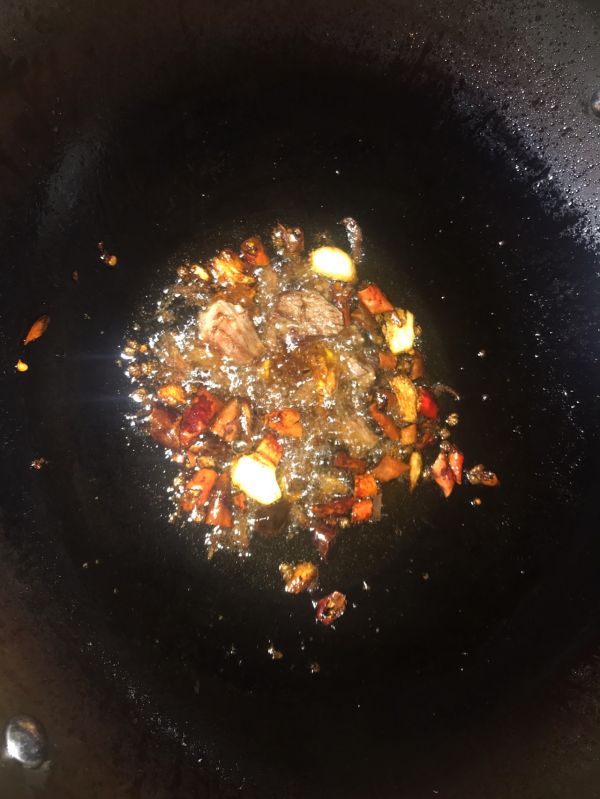 懒人川味红烧牛肉面