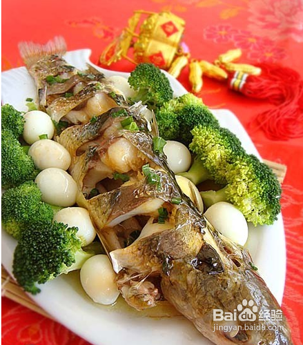 【年夜饭】年年有余黄尾鲫藏珠的做法