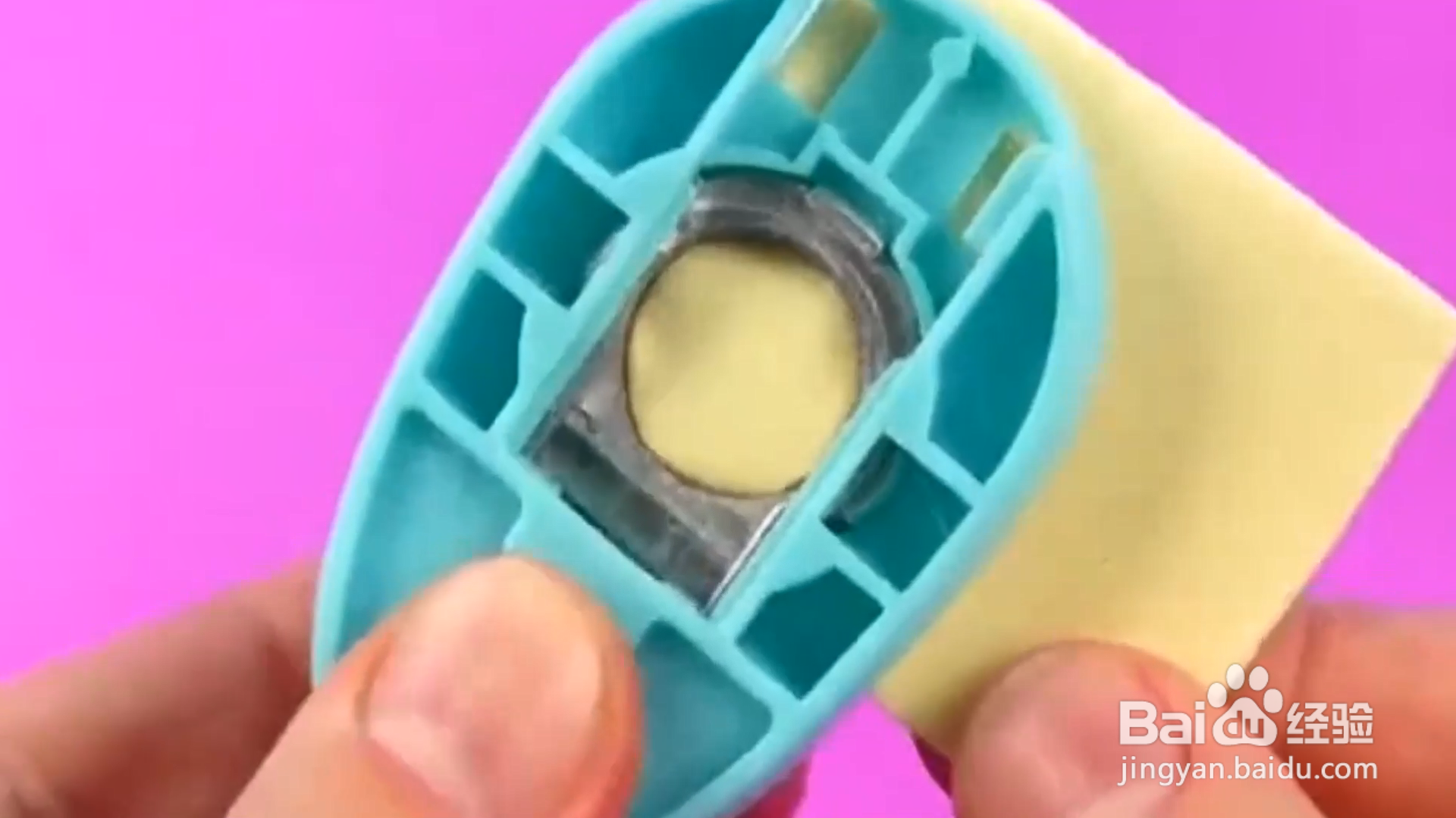 怎样制作趣味芭比零食装饰品？