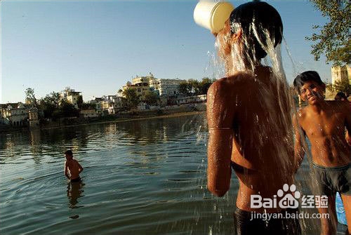 表现摄影艺术中的静与动 冷与暖