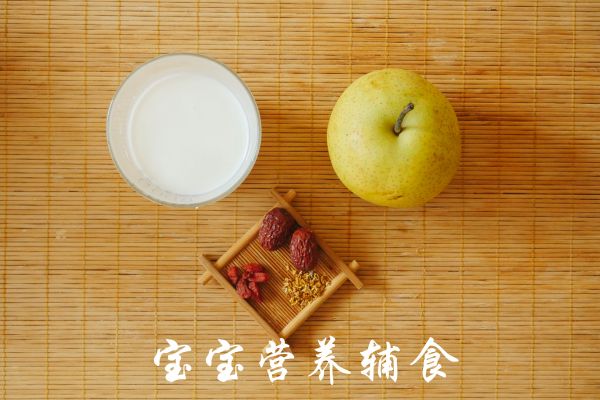 宝宝辅食-秋天就要这么吃,止咳润肺还补钙