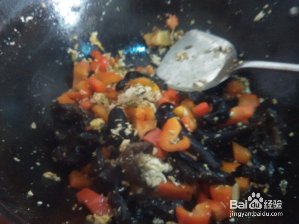 葱爆鸡蛋炒彩椒木耳