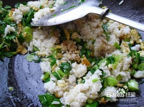 芥蓝蛋炒饭