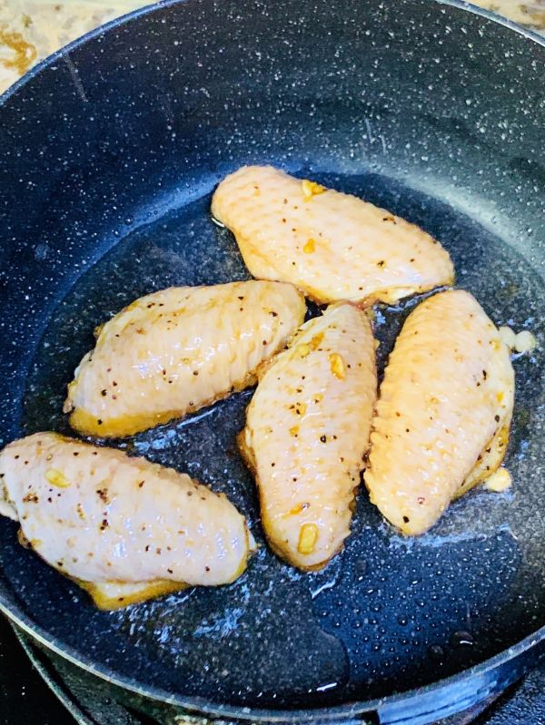 黑胡椒蒜香鸡翅