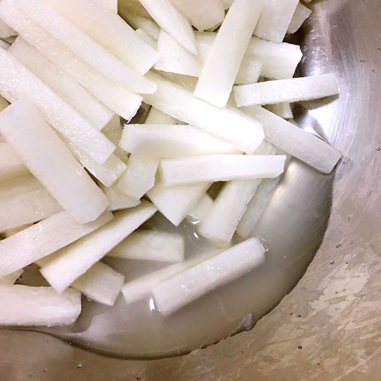 超级美味的干煸白萝卜条，今天就来教你做