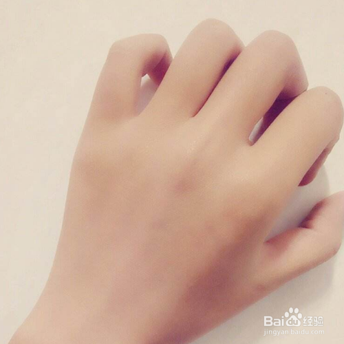 手粗糙干燥怎么能细嫩