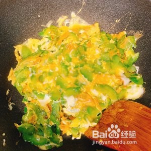 如何做好吃苦瓜煎蛋