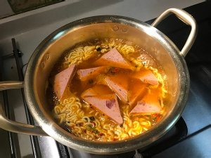 一碗方便面怎么做