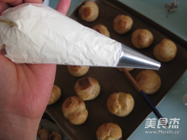 雪顶泡芙的做法