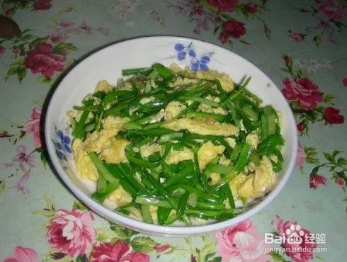 青蒜苗炒鹅蛋
