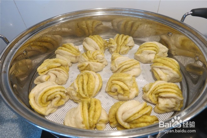 教你做南瓜香豆子双色花卷