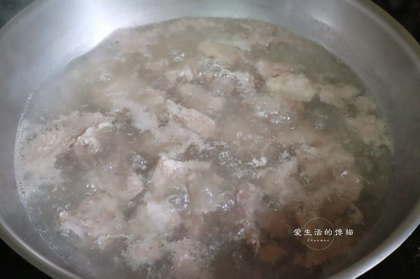 海底椰莲子排骨汤