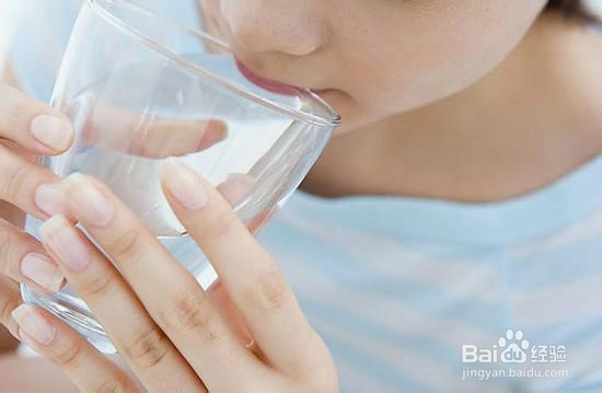 受凉感冒了不想吃药,花钱少,怎么自我治疗?