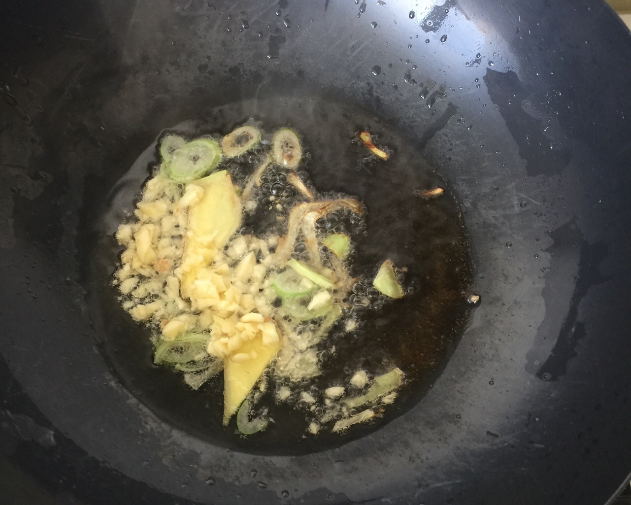 教你做红烧鸡腿，味道美极了