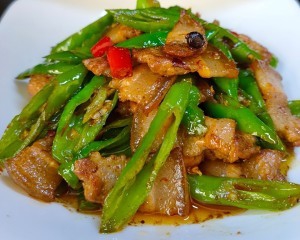怎么做油而不腻的辣椒小炒肉